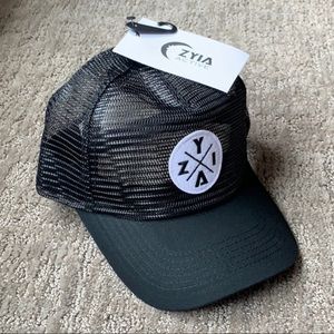 Zyia mesh hat